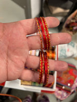 Ladda upp bild till gallerivisning, Indiska barnbangles 2:2 – 6 st, glitter & enfärgade
