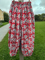 Load image into Gallery viewer, Cotton harem pants
