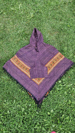 Ladda upp bild till gallerivisning, Randig Poncho med Luva
