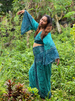 Load image into Gallery viewer, Tie-dye top with wide sleeves Mandala
