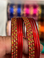 Ladda upp bild till gallerivisning, Indiska barnbangles 2:2 – 6 st, glitter &amp; enfärgade
