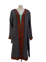 Load image into Gallery viewer, Warm long cardigan
