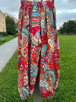 Load image into Gallery viewer, Cotton harem pants
