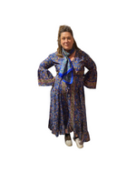 Load image into Gallery viewer, 100% Silk Shawl
