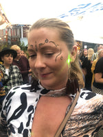 Load image into Gallery viewer, Wedding bindi
