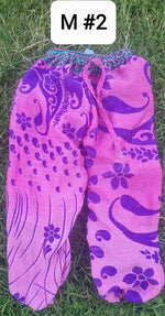 Load image into Gallery viewer, Straight pants for children sari fabric 2-6 years
