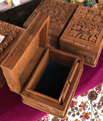 Ladda upp bild till gallerivisning, kashmiri-walnut-wood-smyckeskrin-beauty-of-india4.jpg
